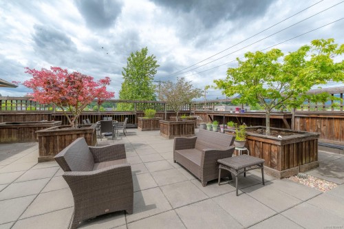 #206-5822 Garden St, Duncan, BC - Outdoor With Deck Patio Veranda