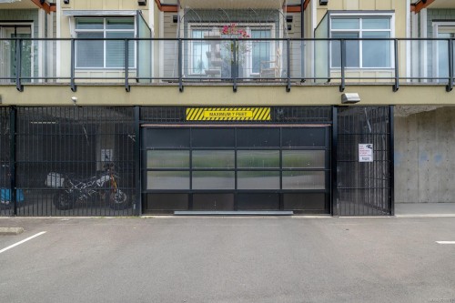 #206-5822 Garden St, Duncan, BC - Outdoor