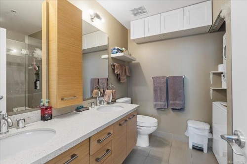 #711-38 Front St, Nanaimo, BC - Indoor Photo Showing Bathroom