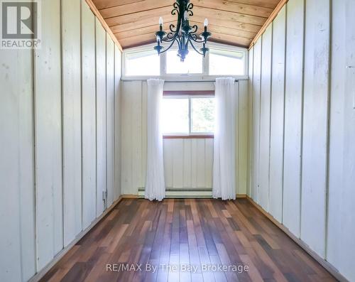 22 Talon Trail, Tiny, ON - Indoor Photo Showing Other Room