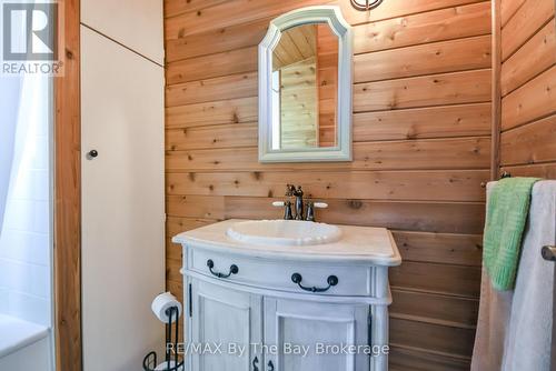 Second Bathroom - 22 Talon Trail, Tiny, ON - Indoor Photo Showing Bathroom