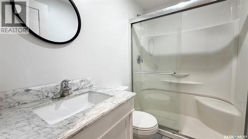 230 Veltkamp Lane, Saskatoon, SK - Indoor Photo Showing Bathroom