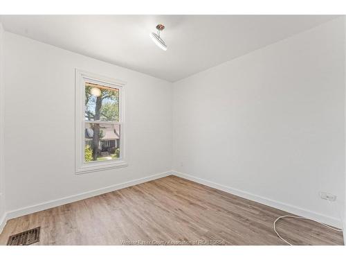 855 Hall Avenue, Windsor, ON 