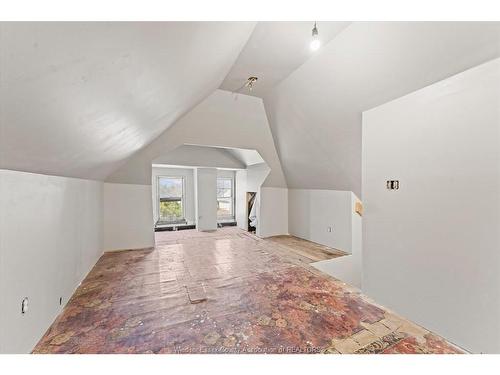 855 Hall Avenue, Windsor, ON 
