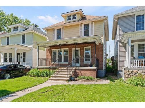 855 Hall Avenue, Windsor, ON 