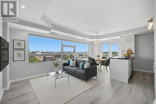 403 - 2464 WESTON ROAD  Toronto, ON M9N 0A2