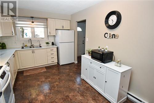 675 William Ave. Unit# 34, Sudbury, ON - Indoor Photo Showing Kitchen With Double Sink