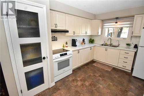 675 William Ave. Unit# 34, Sudbury, ON - Indoor Photo Showing Kitchen With Double Sink