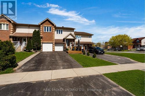 4 Parkside Crescent, Essa, ON - Outdoor With Facade