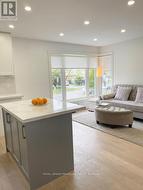24 YARN ROAD  Toronto, ON M9B 1H5