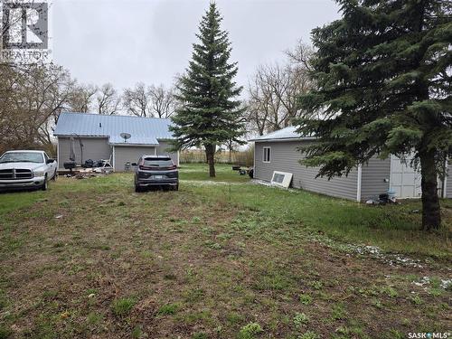 700 Railway Avenue, Dysart, SK - Outdoor