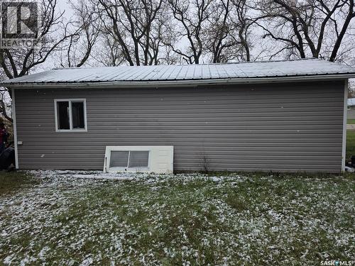 700 Railway Avenue, Dysart, SK - Outdoor