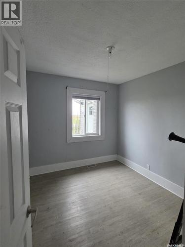 700 Railway Avenue, Dysart, SK - Indoor Photo Showing Other Room