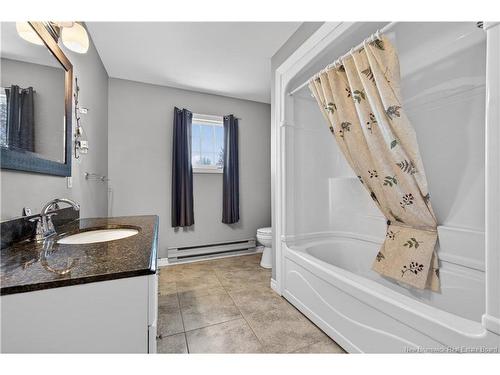 20 Adams Ave, Miramichi, NB 
