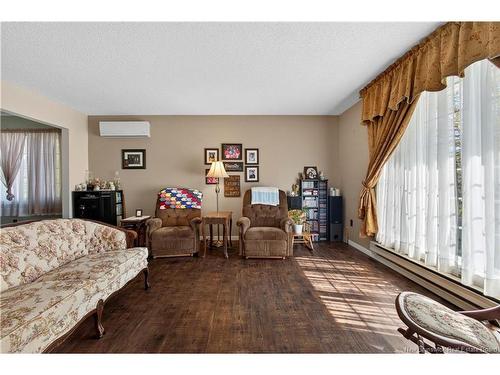 20 Adams Ave, Miramichi, NB 
