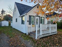 136 Shirley AVE Moncton, NB E1C 6N7