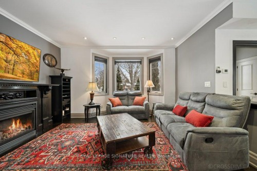 12 Willowhurst Crescent, Toronto, ON - Indoor Photo Showing Living Room With Fireplace