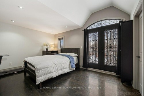 12 Willowhurst Crescent, Toronto, ON - Indoor Photo Showing Bedroom
