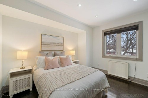 12 Willowhurst Crescent, Toronto, ON - Indoor Photo Showing Bedroom