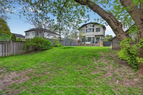 12 Willowhurst Crescent, Toronto, ON - Outdoor