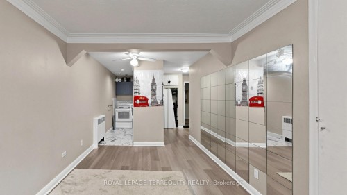321 Lakeshore Road E, Mississauga, ON 
