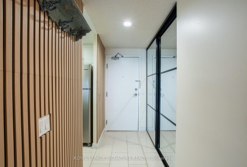 1604-7 Bishop Avenue, Toronto, ON - Indoor Photo Showing Other Room