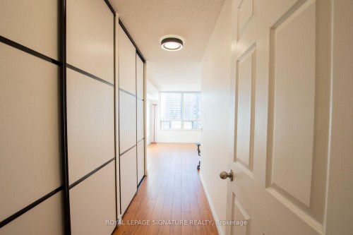 1604-7 Bishop Avenue, Toronto, ON - Indoor Photo Showing Other Room