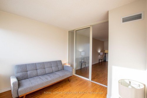 1604-7 Bishop Avenue, Toronto, ON - Indoor