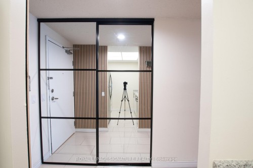 1604-7 Bishop Avenue, Toronto, ON -  Photo Showing Other Room