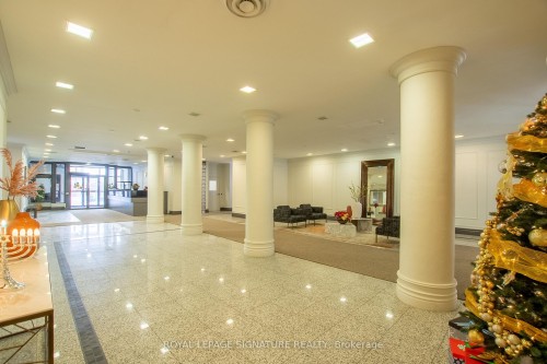 1604-7 Bishop Avenue, Toronto, ON - Indoor Photo Showing Other Room