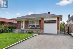 46 LEMONWOOD DRIVE Toronto, ON M9A 4L5