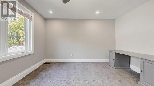 3 Oakwood Place, Hamilton, ON - Indoor Photo Showing Other Room