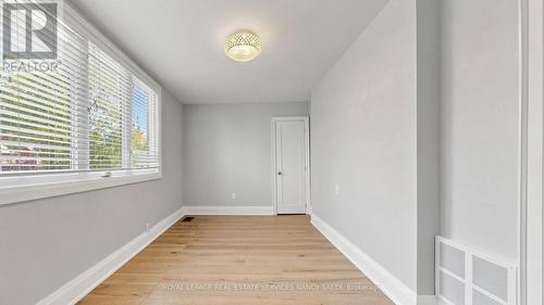 3 Oakwood Place, Hamilton, ON - Indoor Photo Showing Other Room