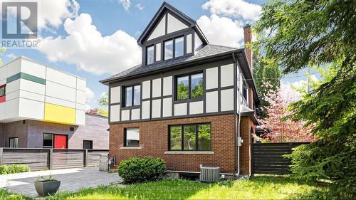 3 Oakwood Place, Hamilton, ON - Outdoor With Exterior