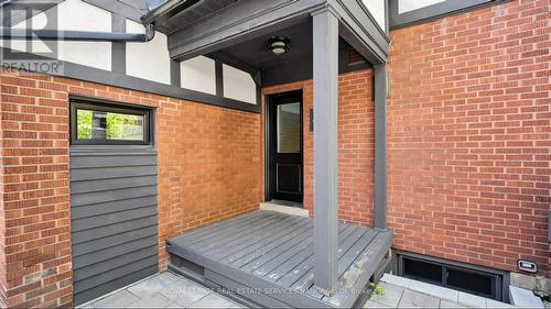 3 Oakwood Place, Hamilton, ON - Outdoor With Exterior