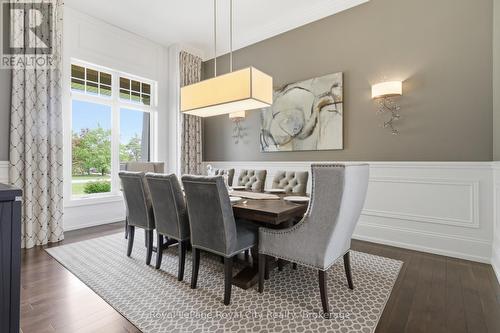 54 Bridle Path, Puslinch, ON - Indoor Photo Showing Dining Room