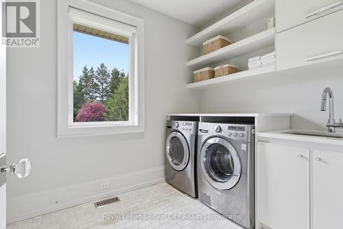 54 Bridle Path, Puslinch, ON - Indoor Photo Showing Laundry Room