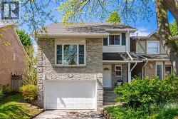 3453 HANNIBAL Road  Burlington, ON L7M 1Z5