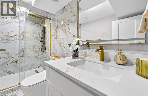 150 Brucedale Avenue E Unit# Lower, Hamilton, ON - Indoor Photo Showing Bathroom