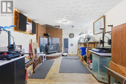7 Schurm Ave, Blind River, ON - 
