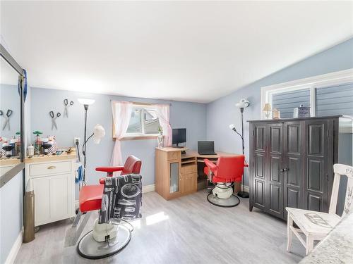 76 Noble Avenue, Winnipeg, MB - Indoor