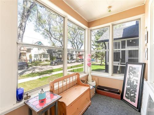 76 Noble Avenue, Winnipeg, MB - Indoor Photo Showing Other Room