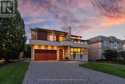 12 YORK ROAD  Toronto, ON M2L 1H5