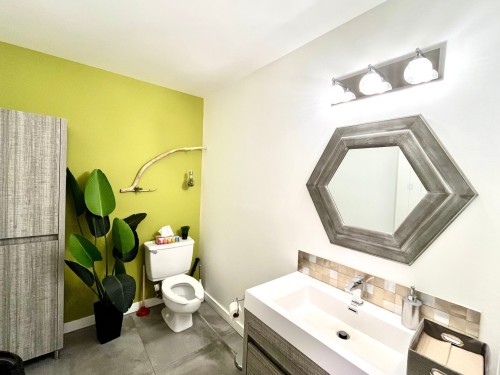 Bathroom - 140-109 Boul. De Bromont, Bromont, QC - Indoor Photo Showing Bathroom