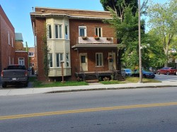 820 Av. Holland  Québec (La Cité-Limoilou), QC G1S 3S3