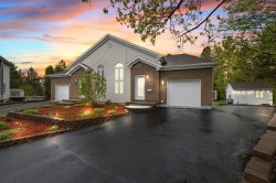 230 Rue du Torrent Sainte-Catherine-De-La-Jacques-Cartier, QC G3N 0X4