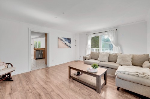 Salon - 38  - 38A Rue Lapointe, Saint-Lin/Laurentides, QC - Indoor Photo Showing Living Room