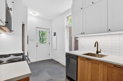 5063 Rue Garnier Montréal (Le Plateau-Mont-Royal), QC H2J 3T1