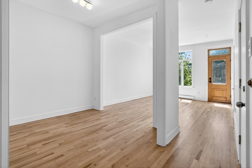 Living Room - 5063 Rue Garnier, Montréal (Le Plateau-Mont-Royal), QC - Indoor Photo Showing Other Room