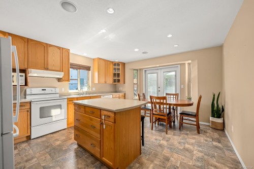 809 Willowcrest Rd, Campbell River, BC 